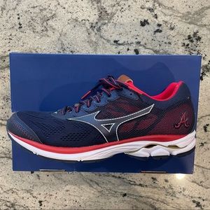 Mizuno Waverider 21 Limited Edition Atlanta Braves Shoes 11
